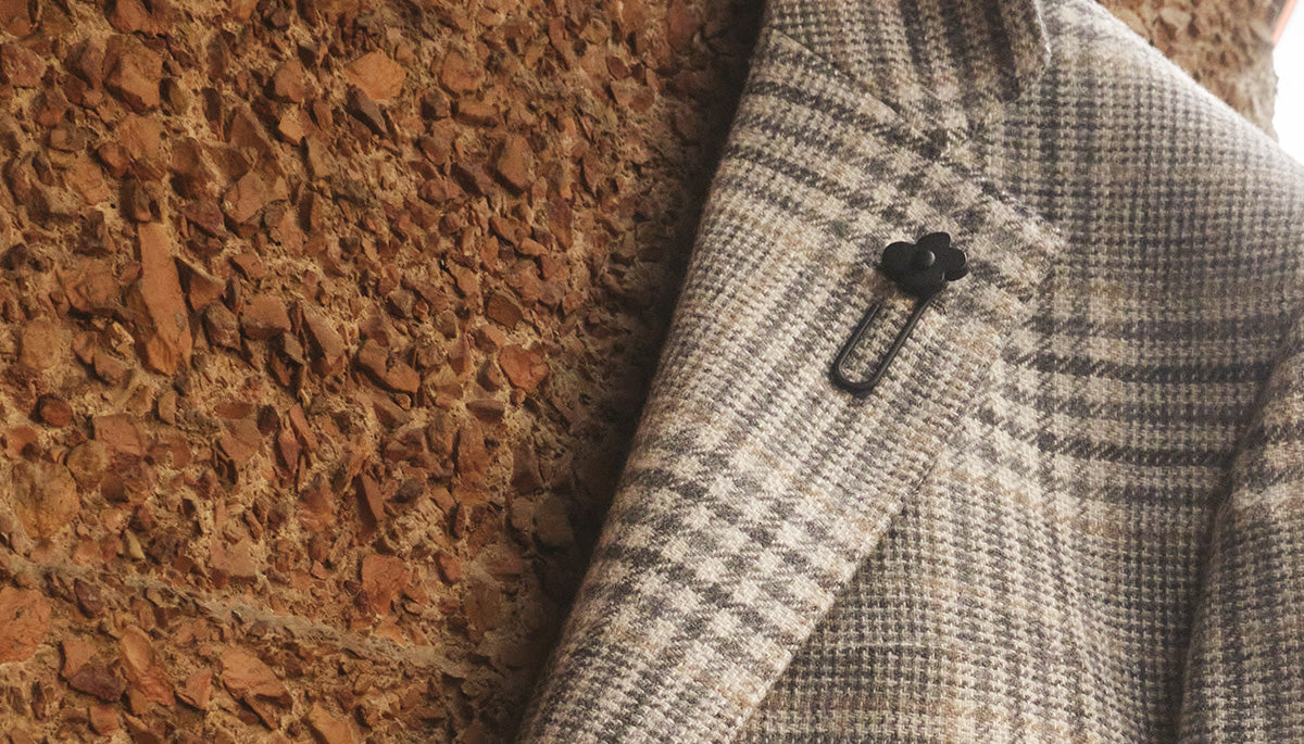 Lardini Scrolling Banner - The Boutonnière Flower