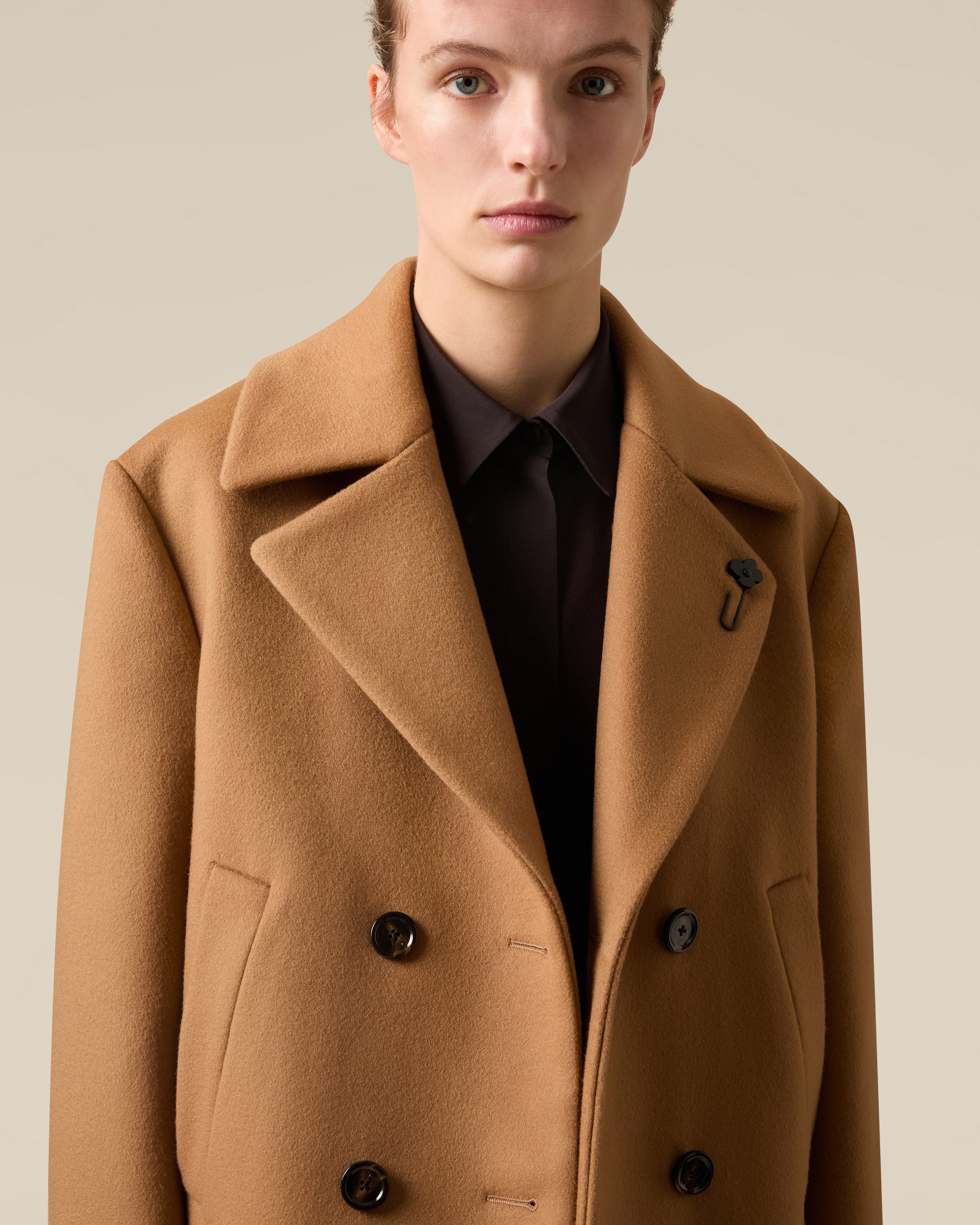 Short beige peacoat HAZELNUT Lardini 3