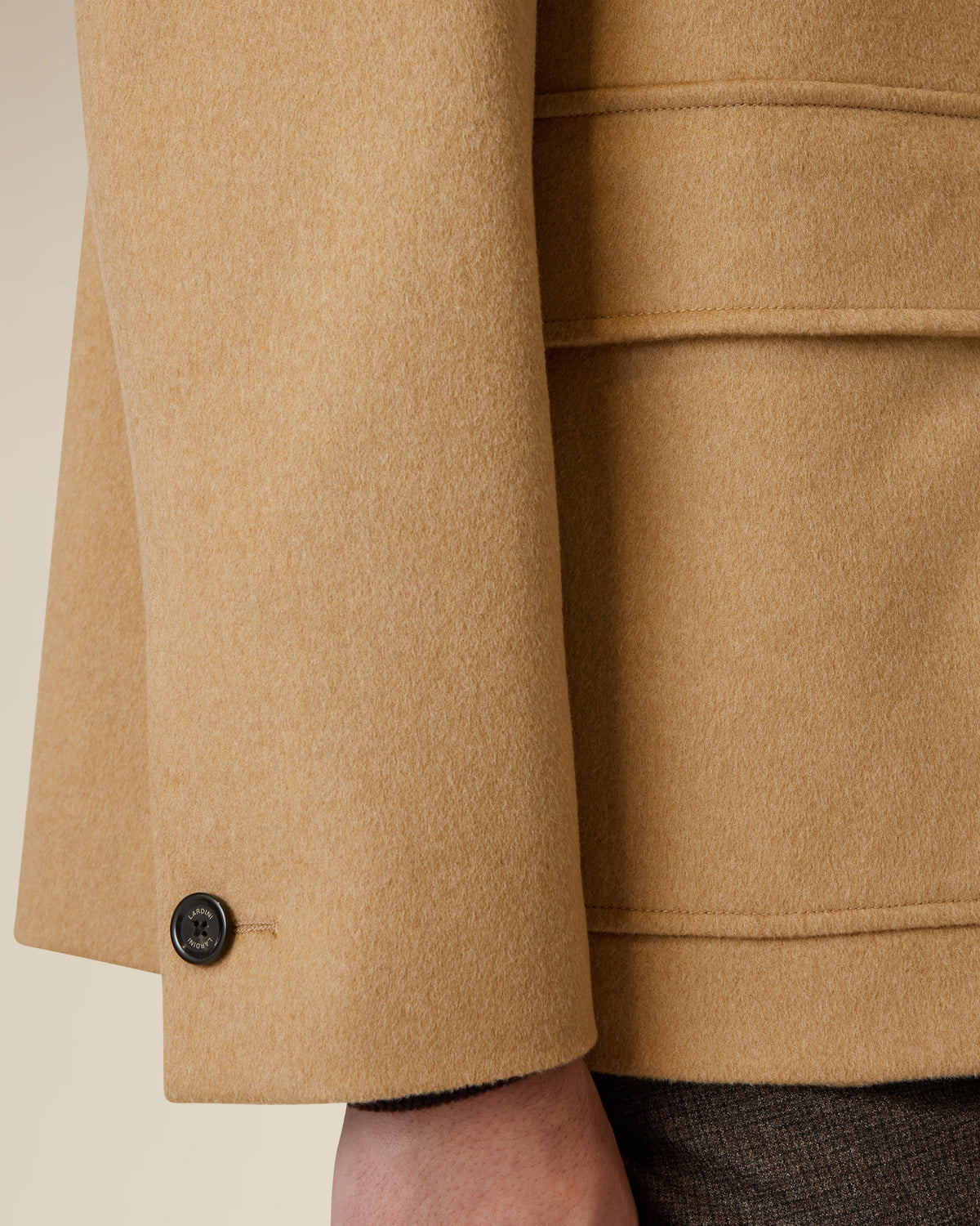 Jacke aus Wolle in Kamelton CAMEL Lardini 3