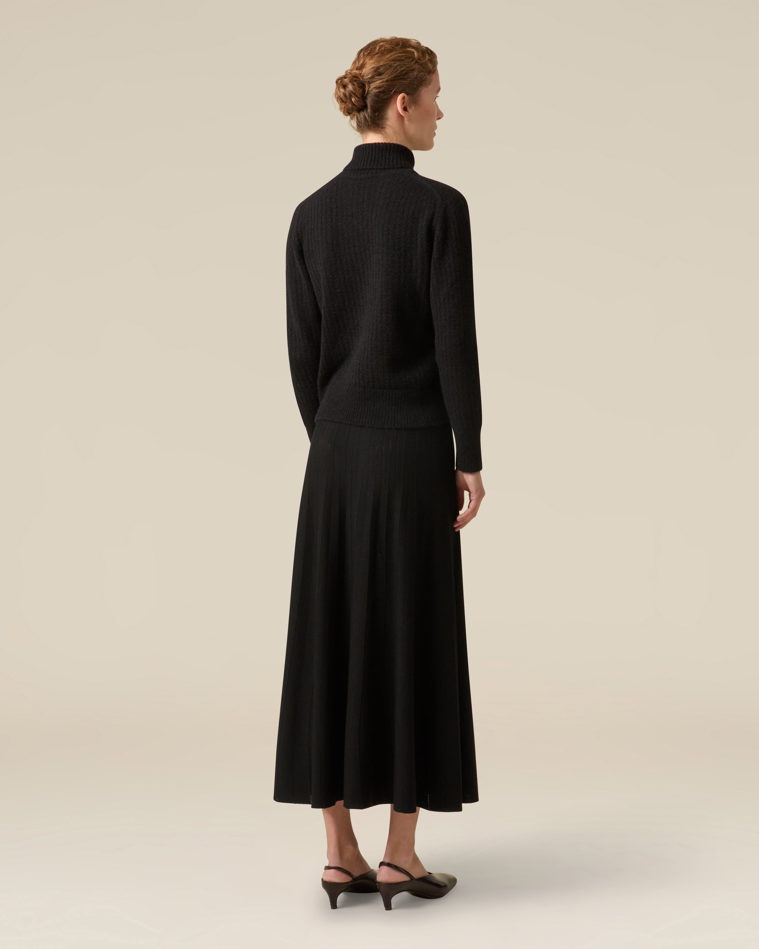 Black turtleneck in wool and alpaca BLACK Lardini 5
