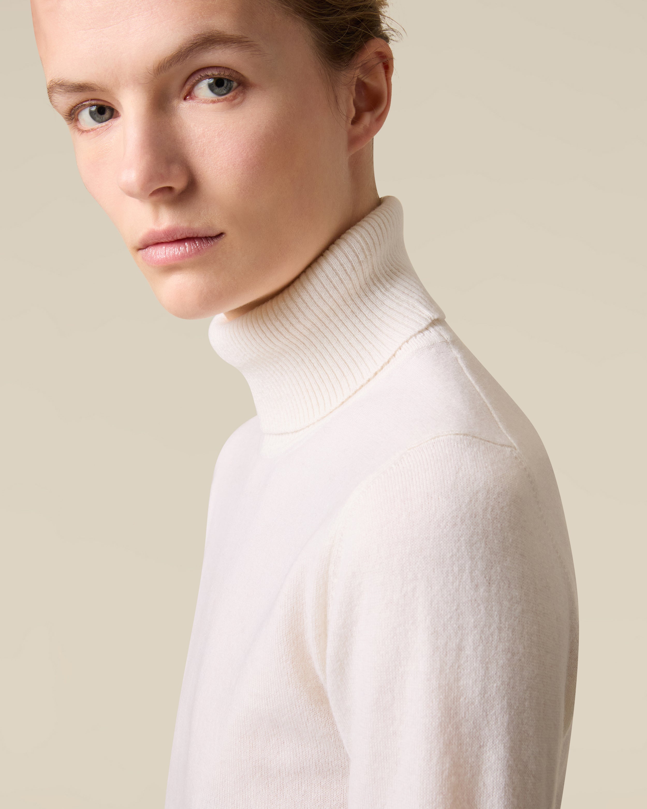 Ivory wool and cashmere turtleneck CREAM Lardini 3