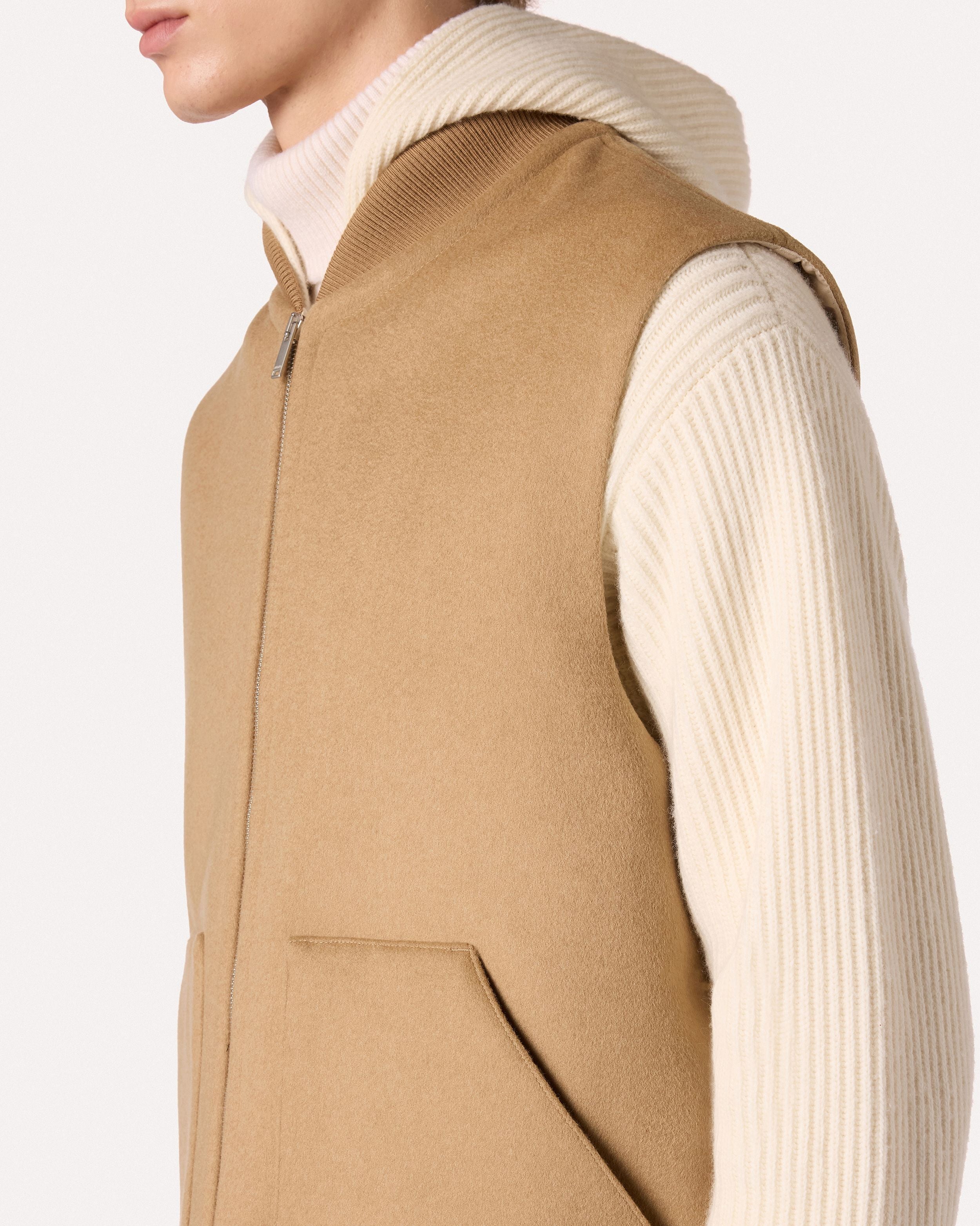 Giubbino smanicato cammello in lana CAMEL Lardini 3