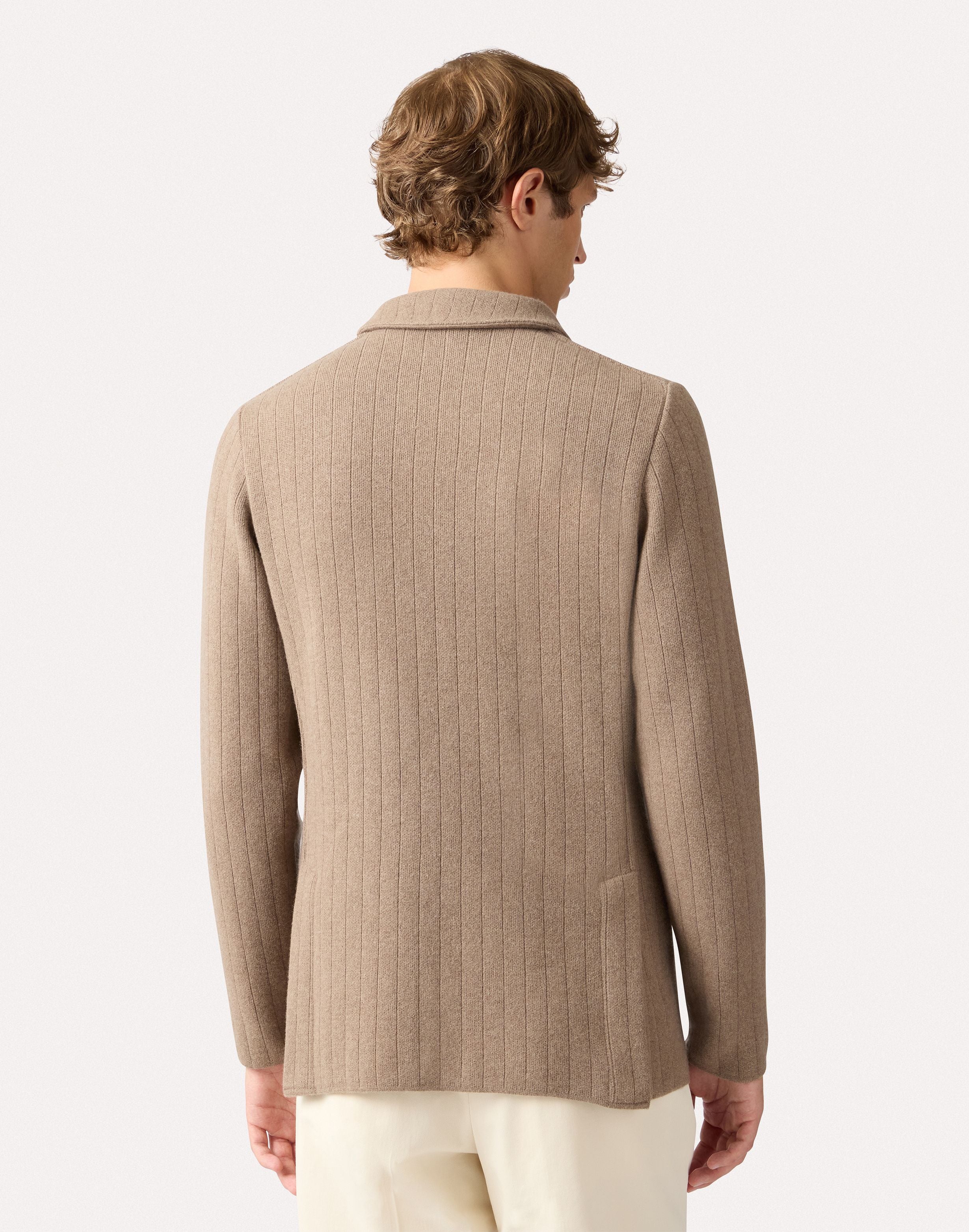 Giacca nocciola in maglia doppiopetto con revers a lancia HAZELNUT Lardini 5
