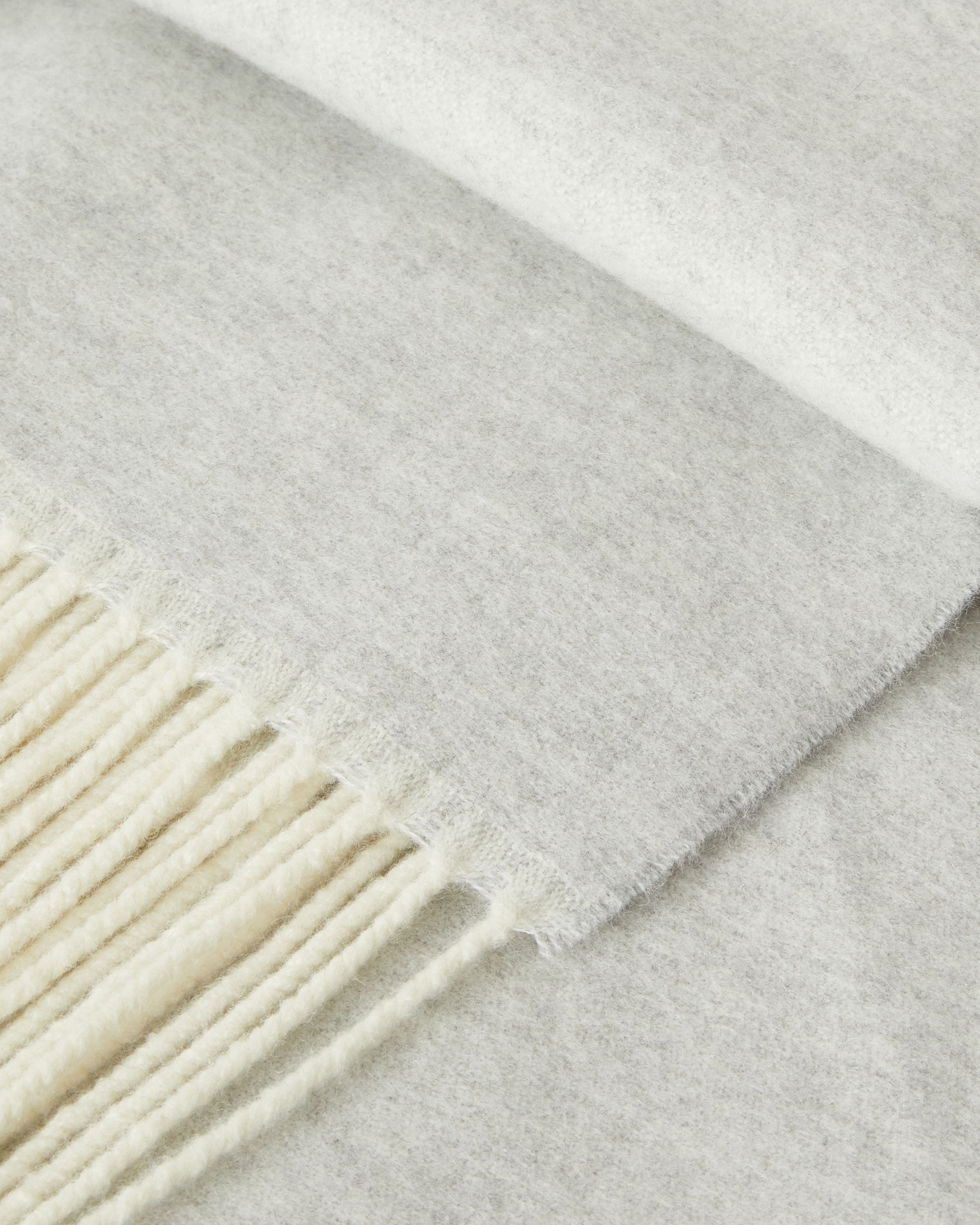 Sciarpa grigia in lana e cashmere GREY Lardini 2