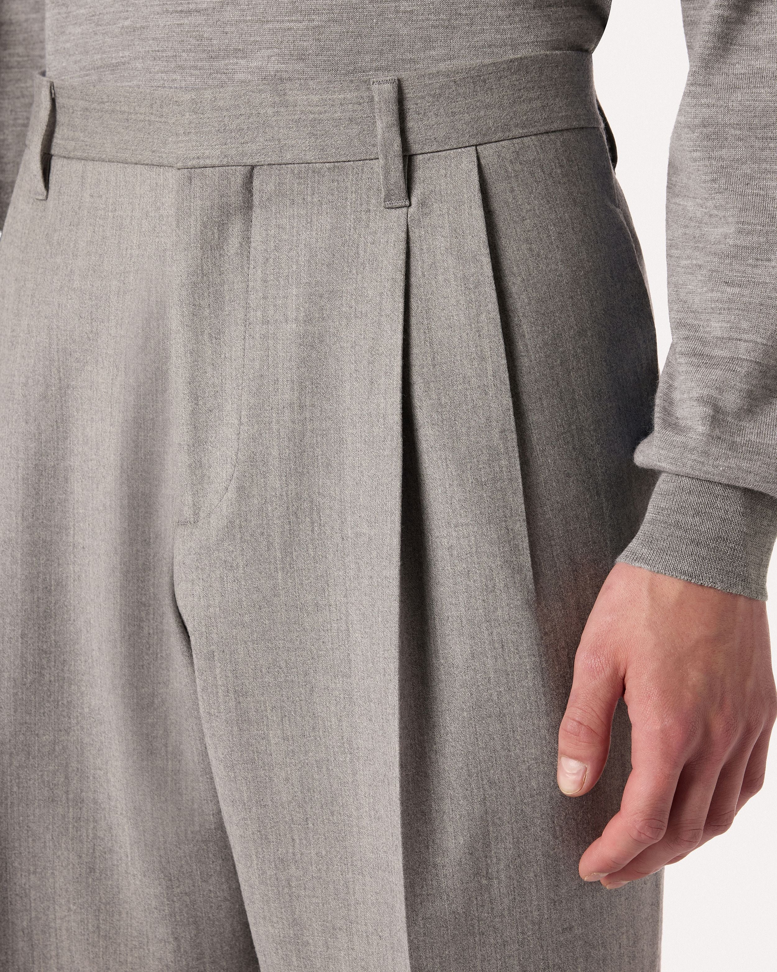 Pantalone grigio a due pieghe in saia leggera GREY Lardini 3