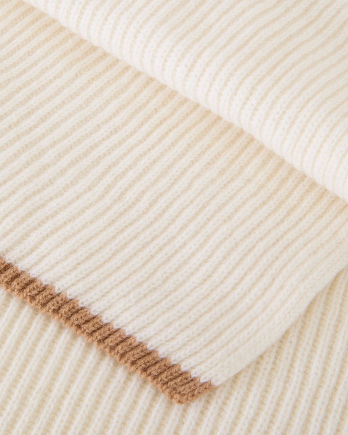 Mütze und Schal aus Wolle und Kaschmir in Creme und Beige CREAM Lardini 2