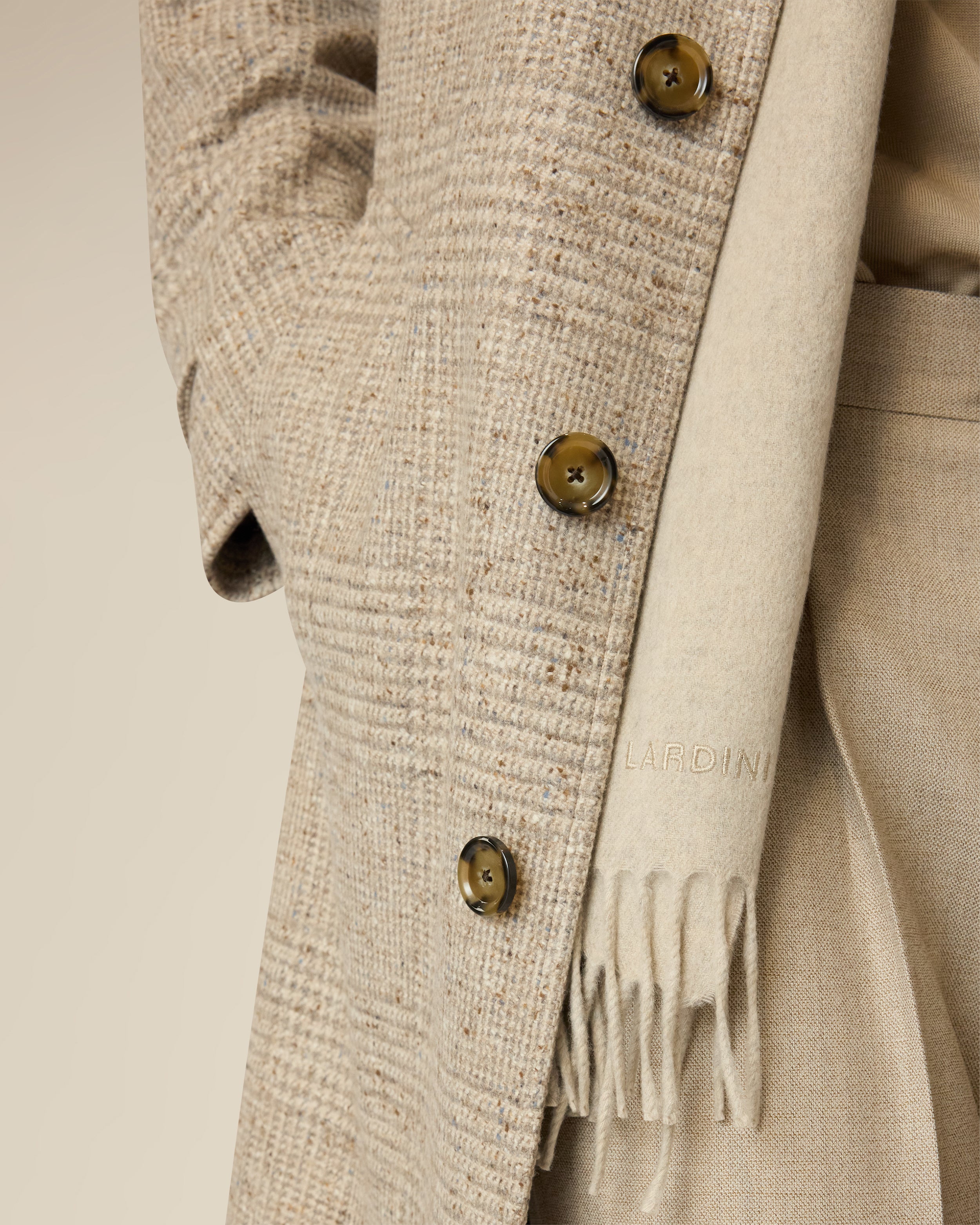 Cream cashmere scarf CREAM Lardini 5