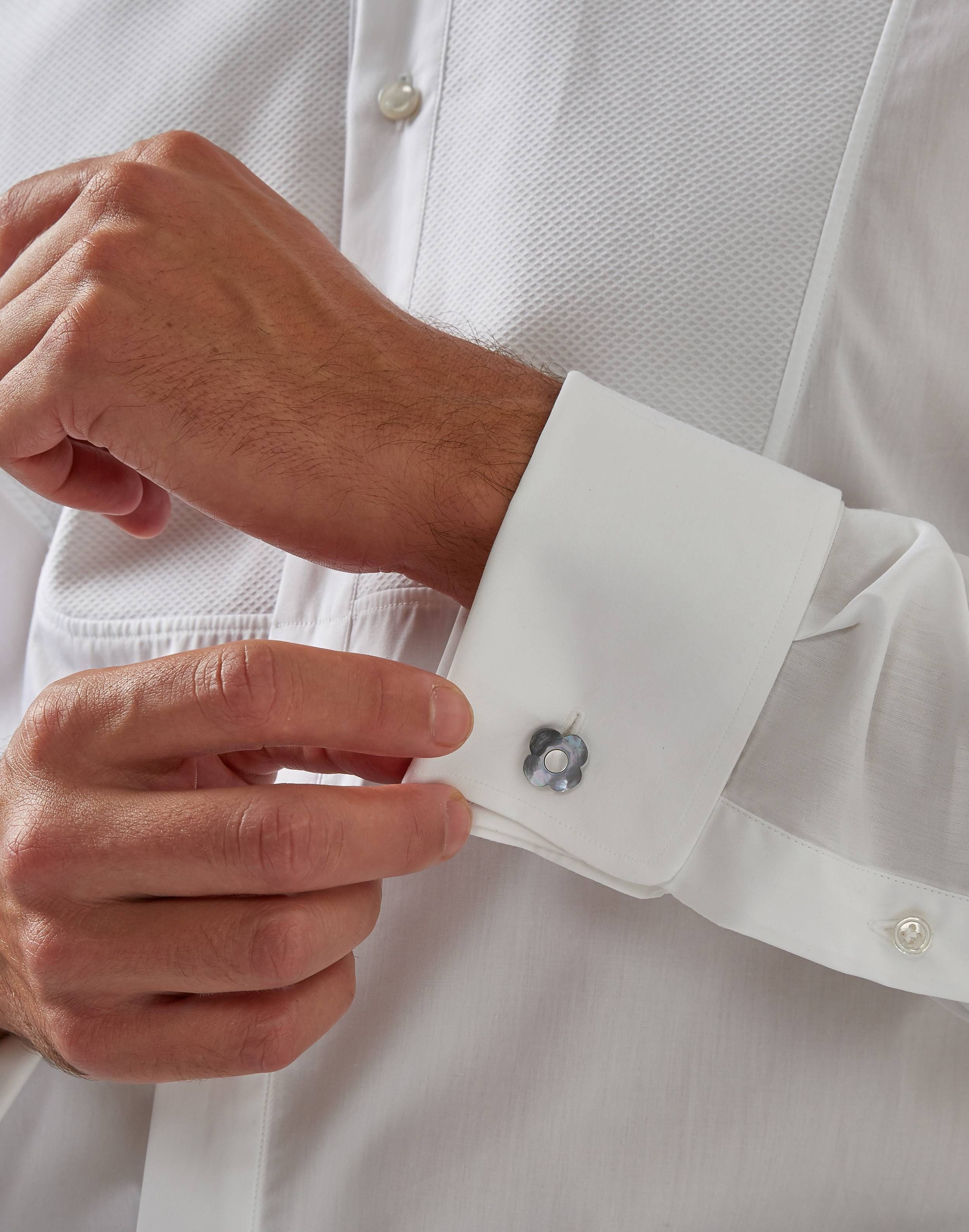 Grey and white mother-of-pearl cufflinks