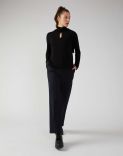 Black top in viscose jersey with bow detail and keyhole neckline 2