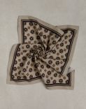 Silk and cotton scarf with a flower design 2