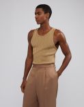 Beige knitted vest with ribbing 2