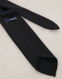 Unlined tie in fishbone-patterned cashmere 2