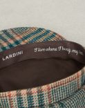 Flat cap in tartan-patterned lambswool  3