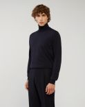 Blue turtleneck in cashmere, silk and wool 2