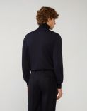 Blue turtleneck in cashmere, silk and wool 4