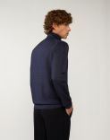 Turtleneck in blue worsted wool 3