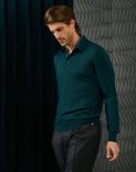 Long-sleeve polo shirt in green worsted wool 1