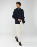 Giacca camicia blu in lana, cashmere e seta 4