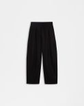 Black linen cloth loose-fitting, low-waisted trousers 1