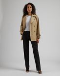 Beige water-repellent double-breasted short trench coat 3