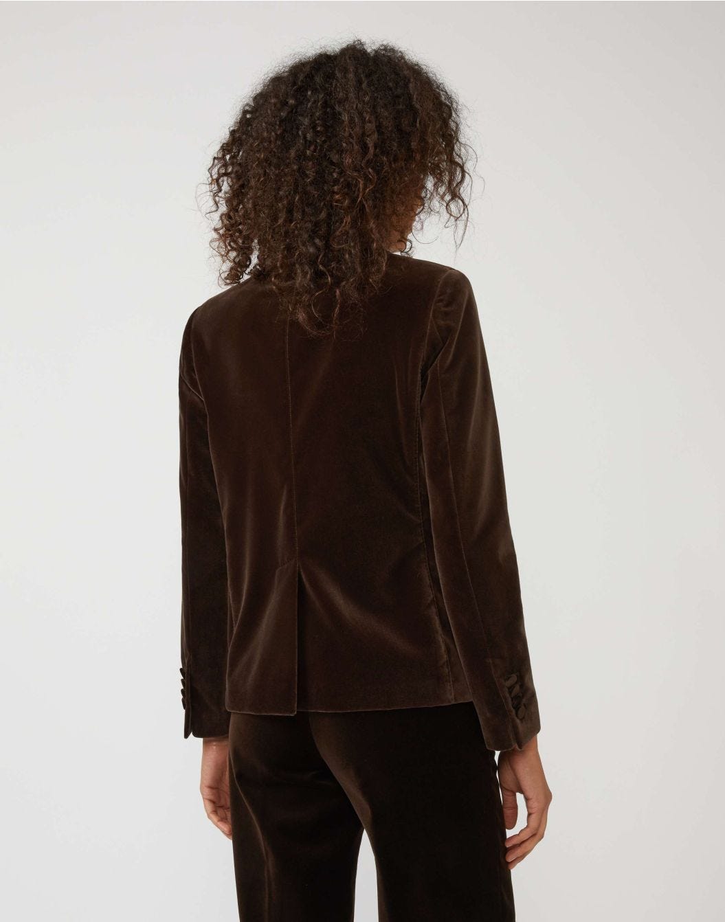 Short jacket in brown velvet