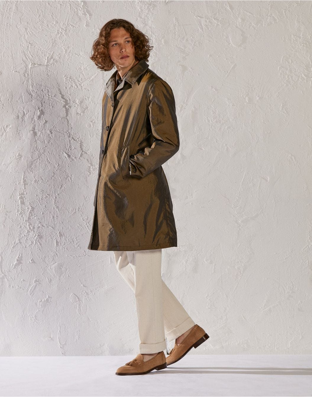 Beige single-breasted reversible trench coat