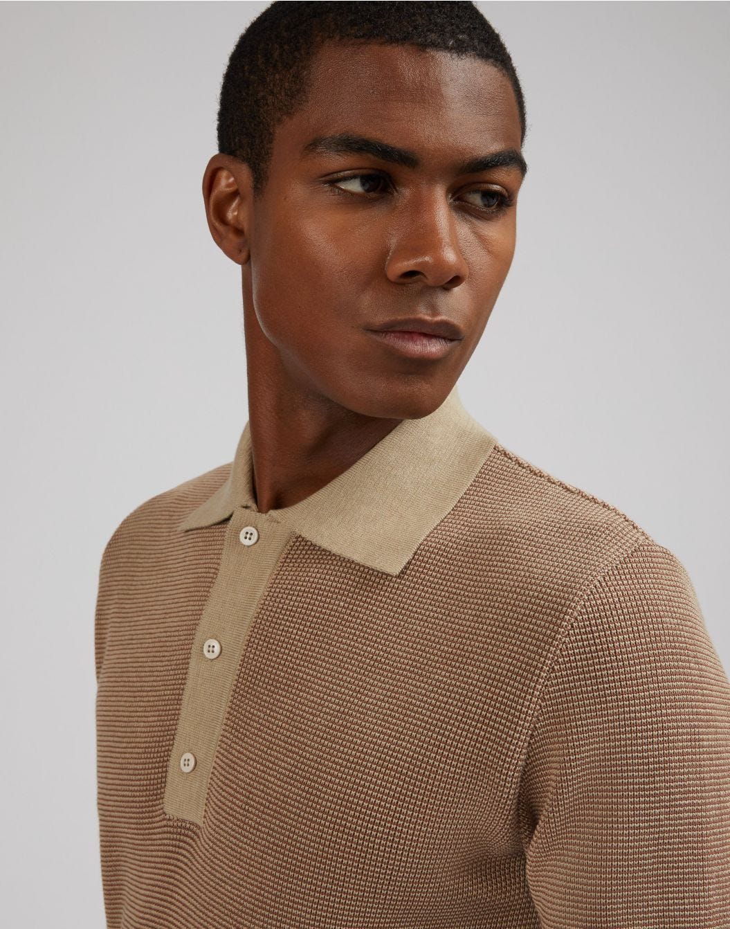 Two-tone polo shirt with a jacquard knit