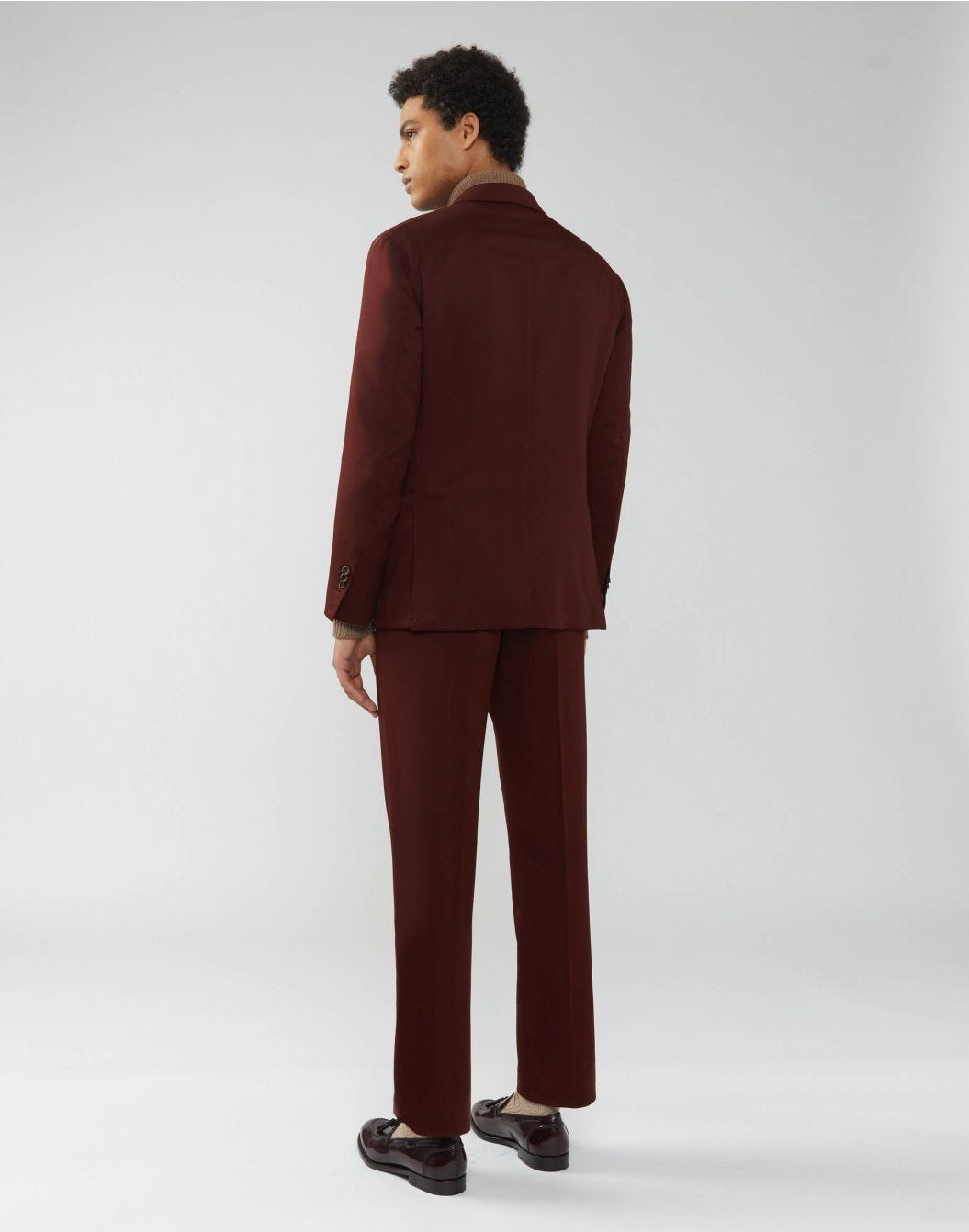 Suit in a crease-proof burgundy fabric - Supersoft 