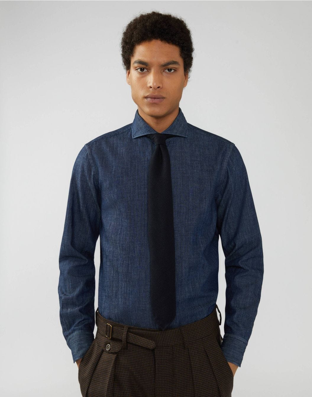 Unlined tie in fishbone-patterned cashmere