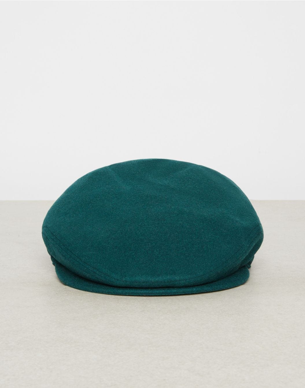 Green flat cap in cashmere