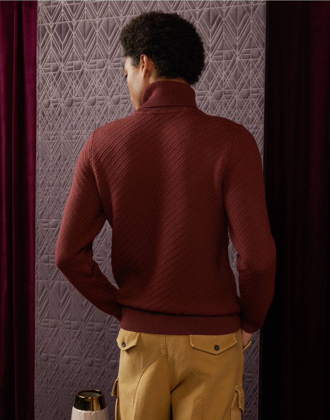 Turtleneck in worsted wool with a diagonal jacquard pattern