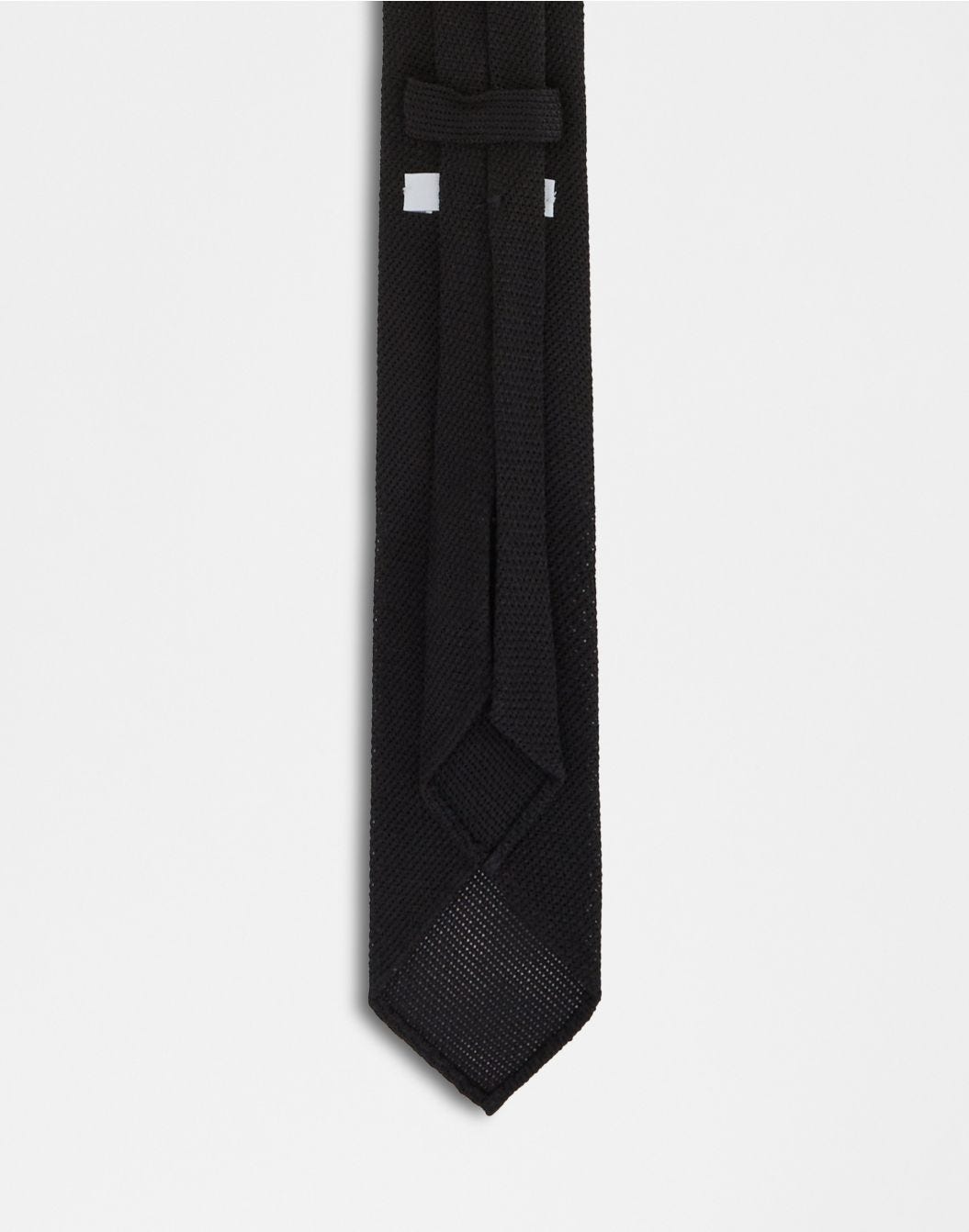 Cravatta in garza fine di seta nera