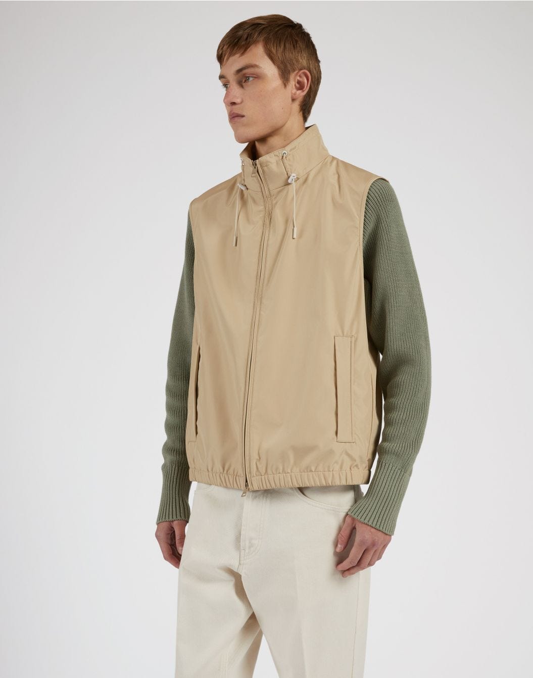 Gilet beige en tissu technique déperlant