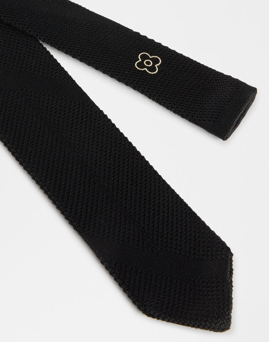 Black silk tricot tie  