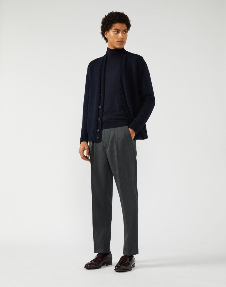 Grey double-pleat trousers in a micro houndstooth pattern 