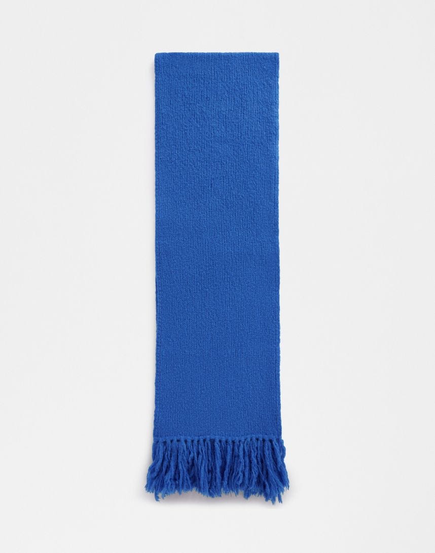 Light blue knit scarf
