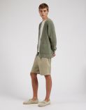 Cardigan couleur vert sauge en coton biologique 3